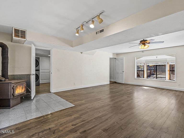 4573 Canyon Loop photo 4