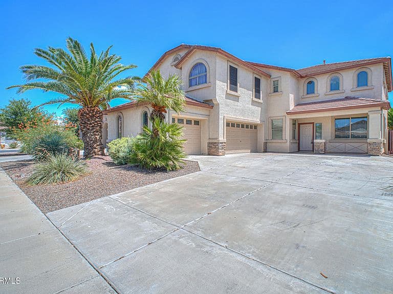 40711 W ROBBINS Drive photo 1