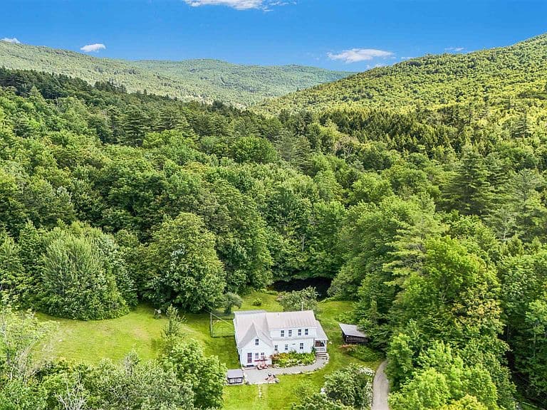 1326 Curtis Hollow Road photo 1