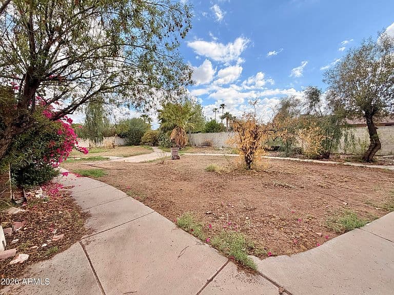 6723 W SCHMIDT Street photo 5