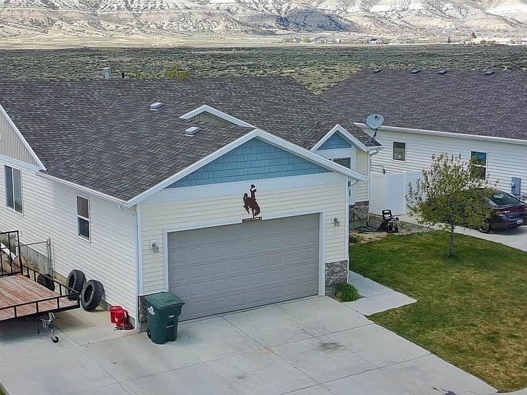 5760 Sun Ridge Dr photo 2