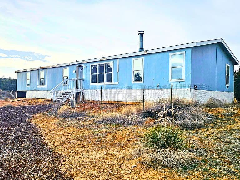 55 N Country Ln photo 3