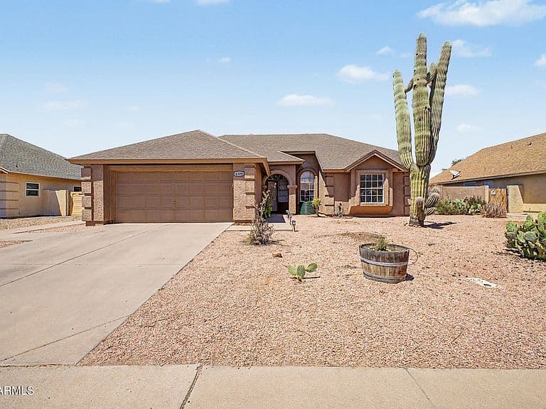 4308 E JUANITA Avenue photo 1