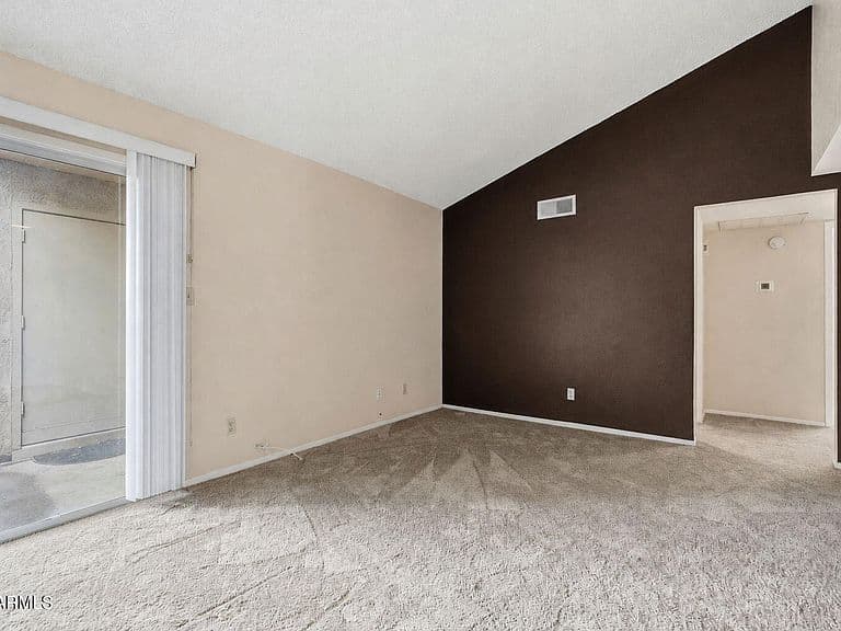 904 S MELODY Lane photo 4