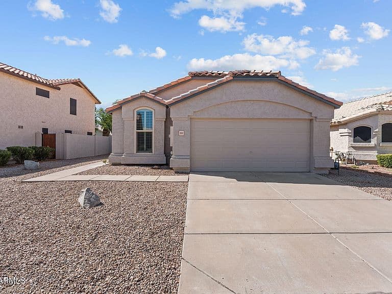 1841 W BROWNING Way photo 1