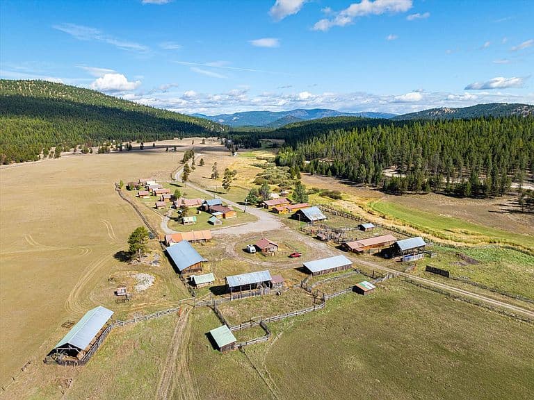 200 Hubbart Dam Rd photo 2