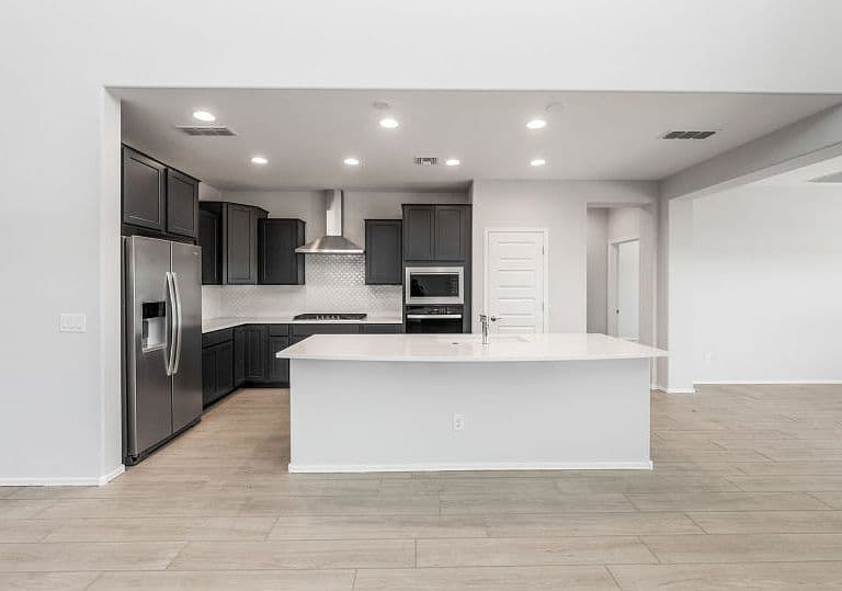 6728 W Ebbets Way photo 4