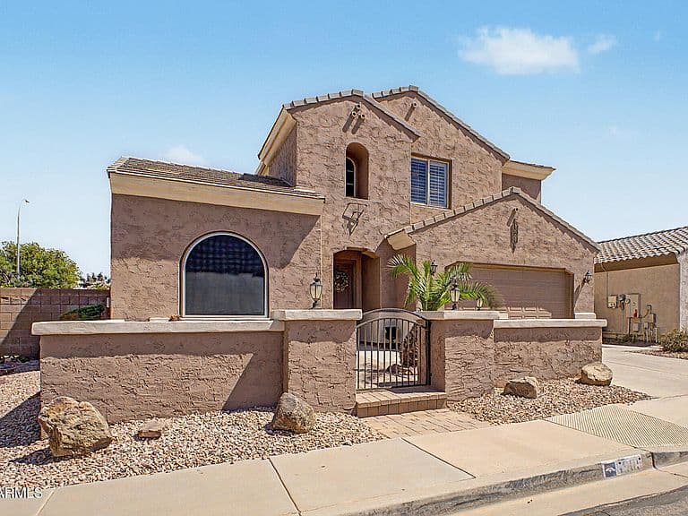 6905 S Sapphire Way photo 5