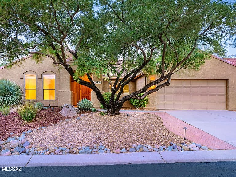 39084 S Riverwood Ct photo 1