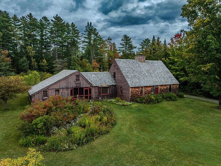 482 Prospect Street photo 1