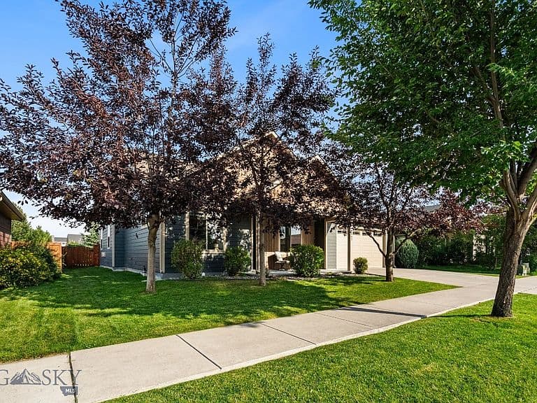 1862 Marias Ln photo 4