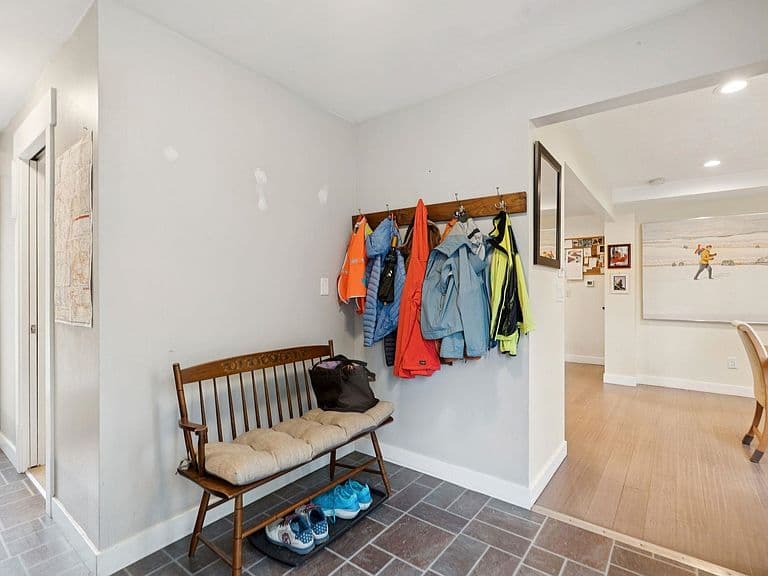 117 Perkins Place photo 4