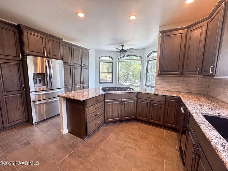 1349 Sierry Peaks Dr photo 2
