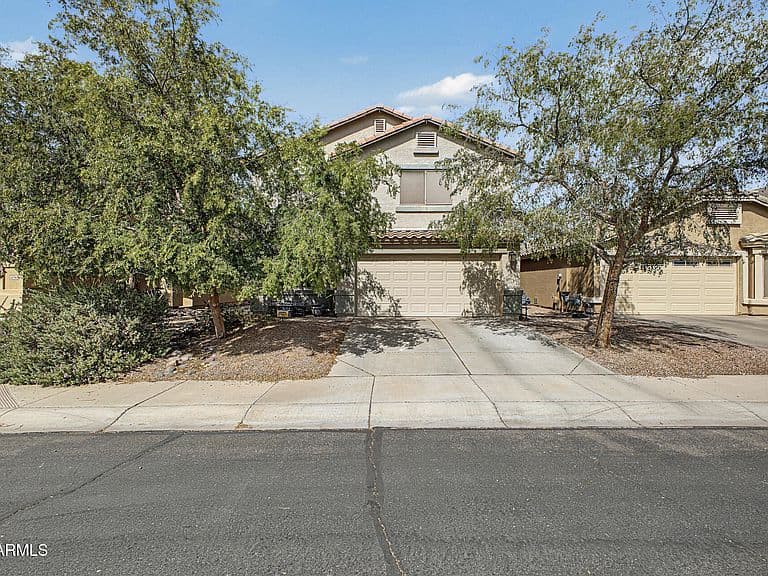 42730 W HILLMAN Drive photo 1