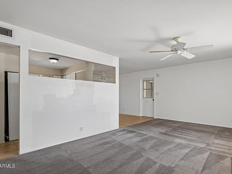 517 N 53RD Place photo 5