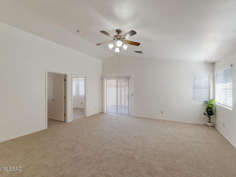 10227 E Paseo Juan Tabo photo 4
