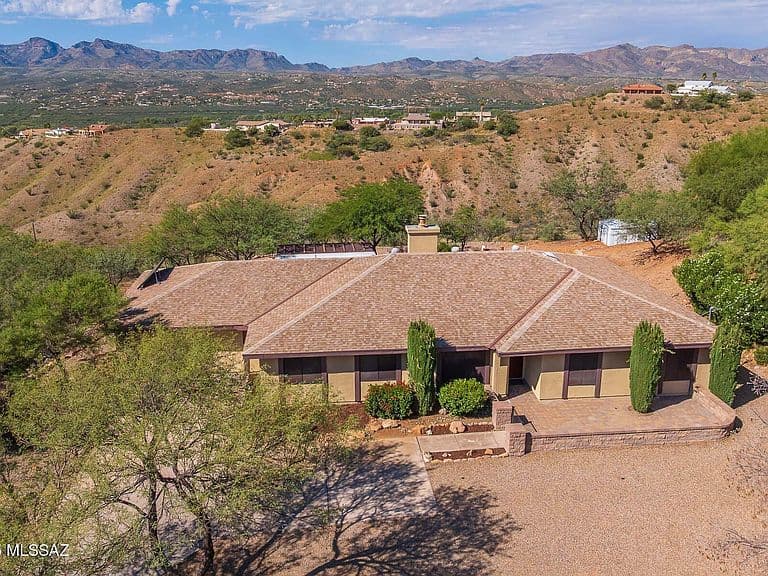 416 Rio Rico Dr photo 1