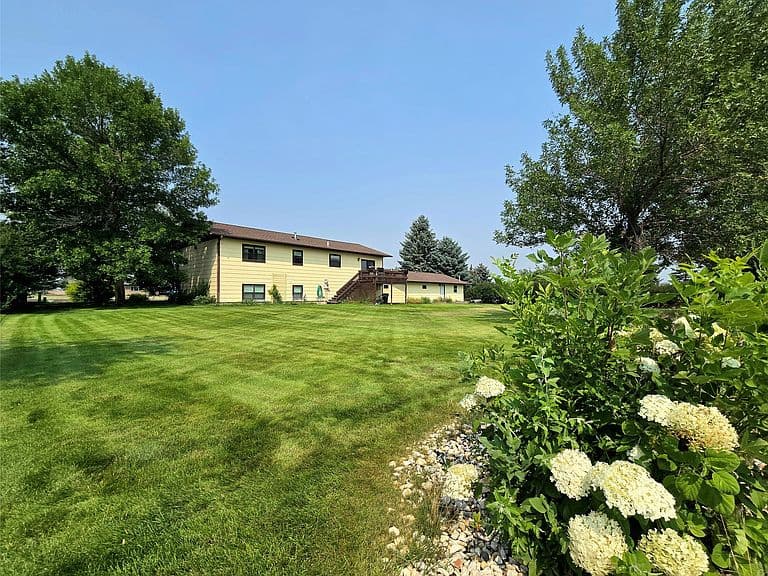 2970 Canal Cir photo 4