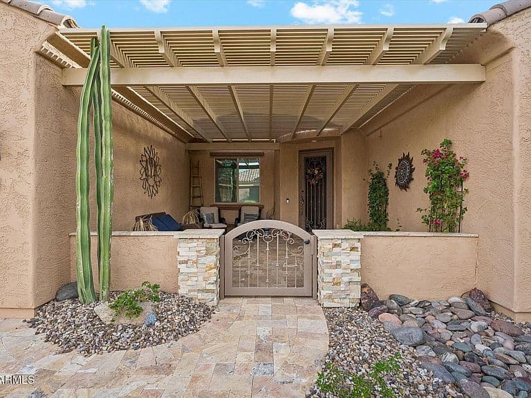 7415 W WILLOW Way photo 3