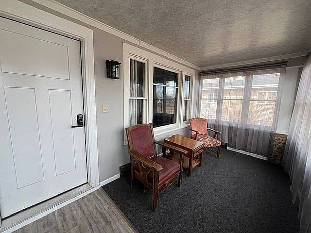213 3rd Ave SW photo 5