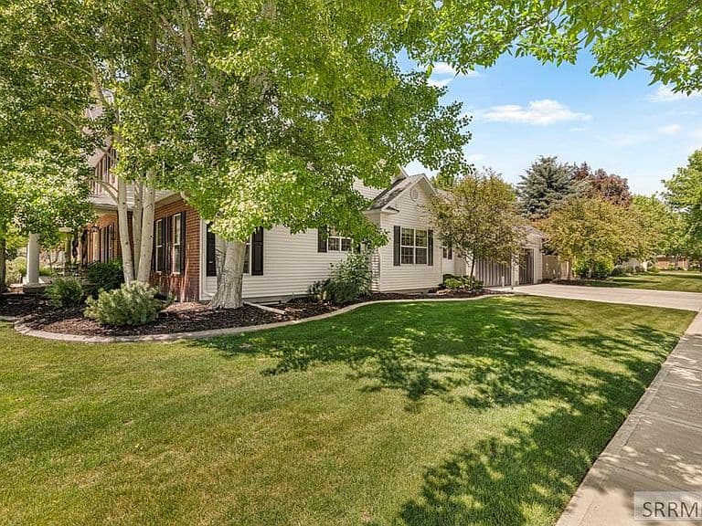 3510 Charleston Cir photo 4