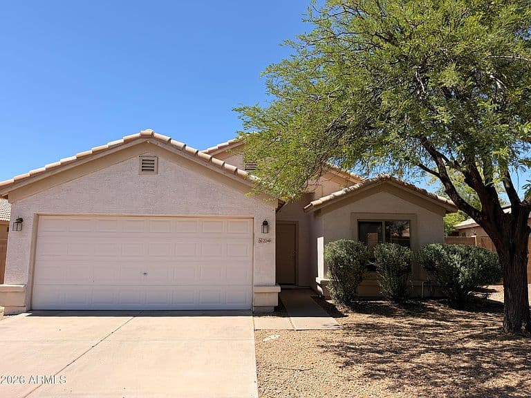 2240 E RUBY Lane photo 1
