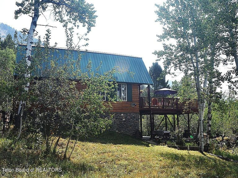 71 Redwood Rd photo 3