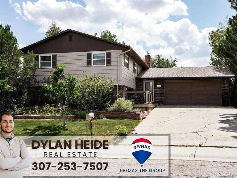 3861 Cynthia Dr photo 1