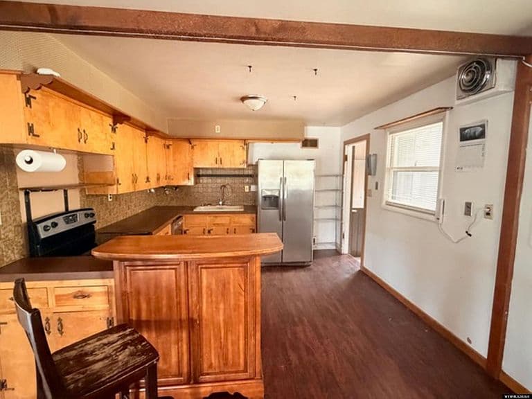1225 High St photo 5