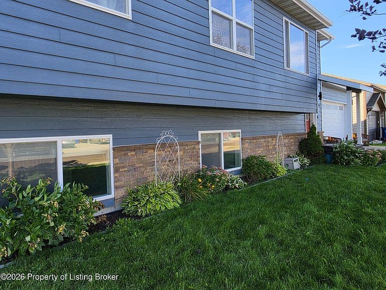520 Highlands Ave photo 5