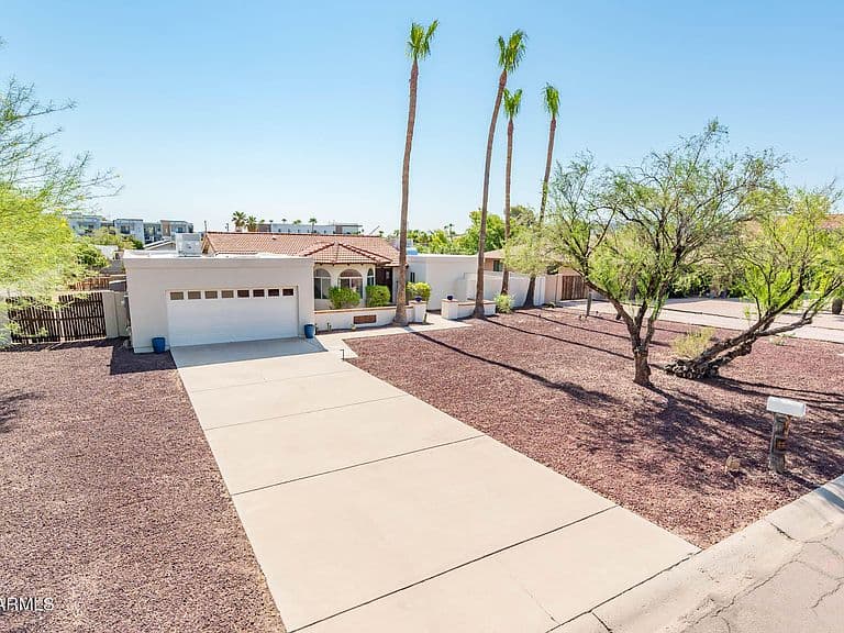 11847 N BANCROFT Drive photo 4