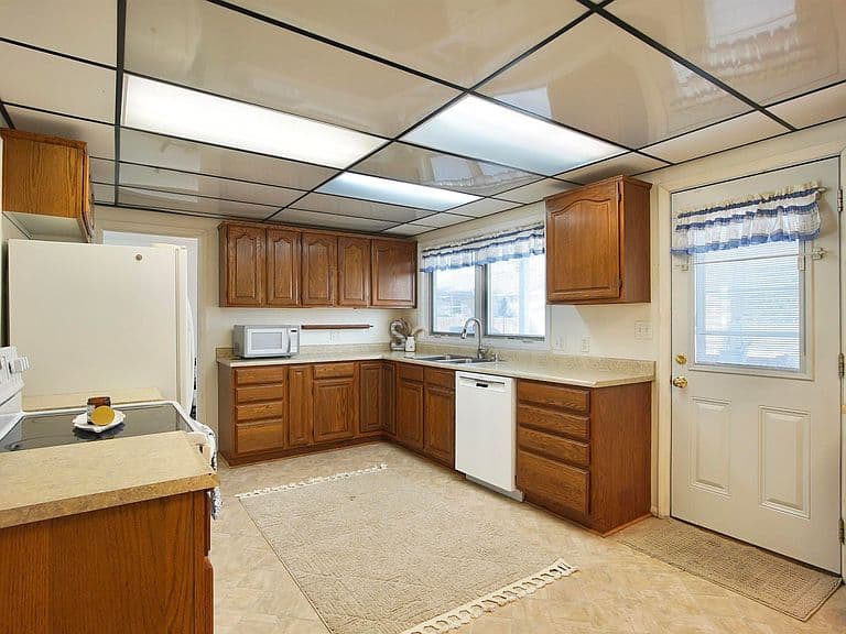 150 S Colorado Ave photo 3
