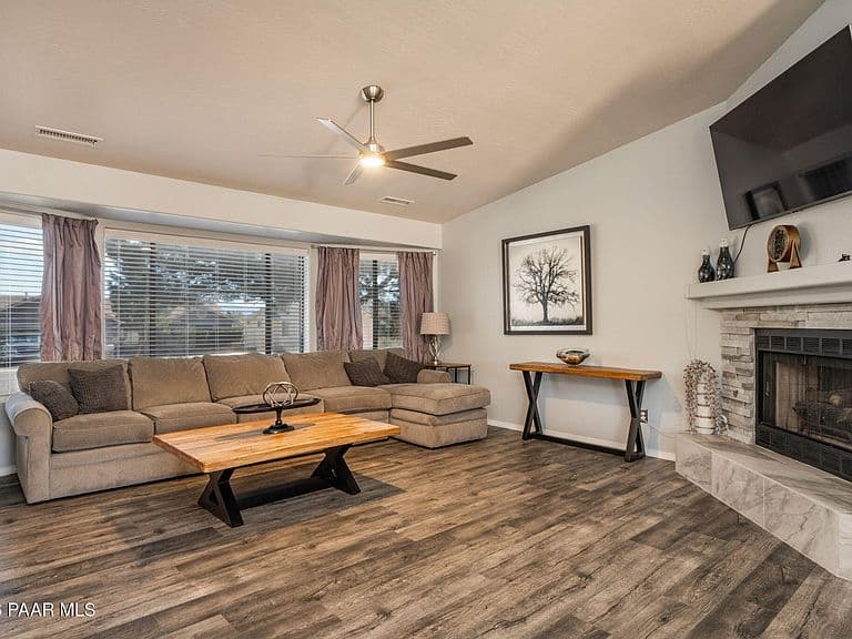 7146 N Viewscape Dr photo 4