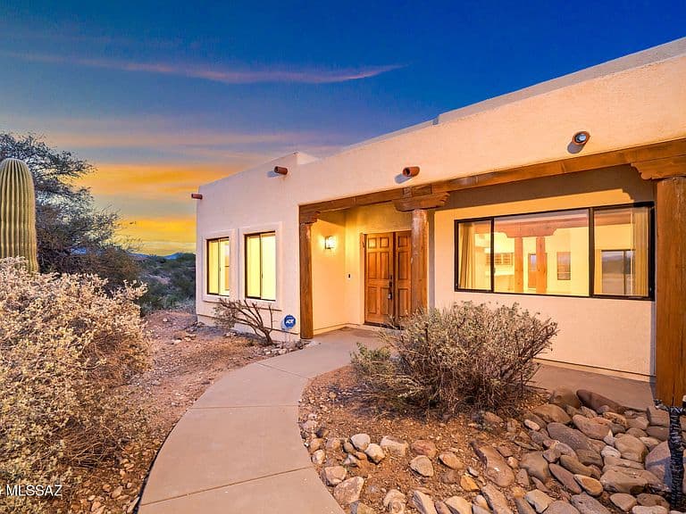 7521 S Cactus Thorn Ln photo 2