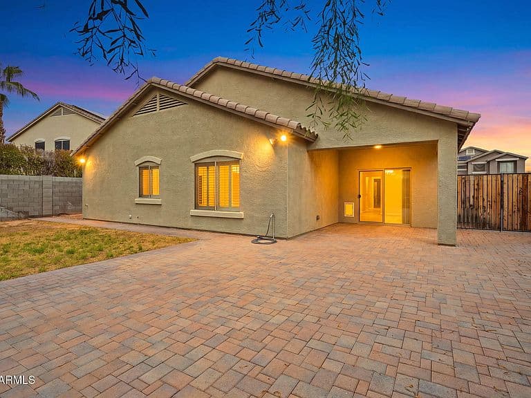 16597 W MADISON Street photo 2