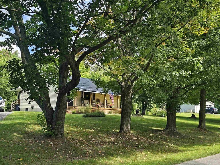 1802 Darling Hill Road photo 3