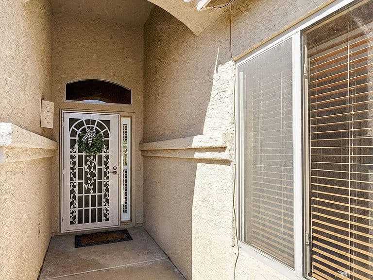 9853 E CRYSTAL Drive photo 3