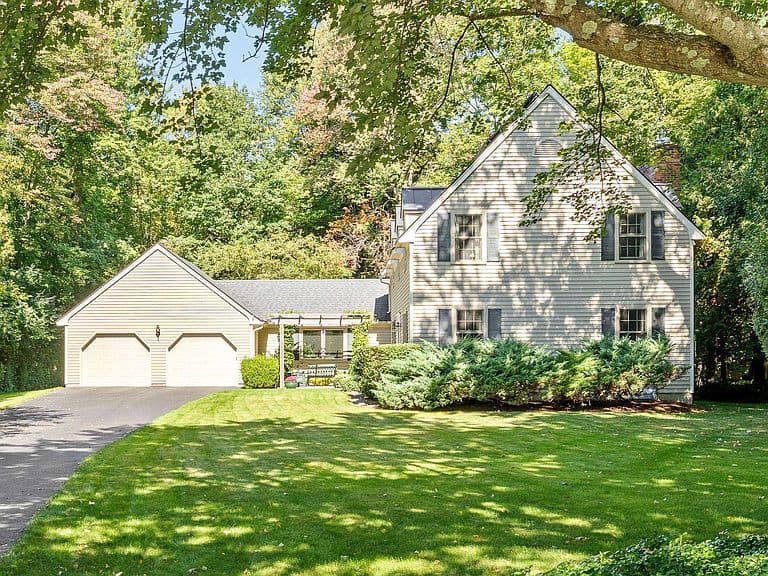 160 Heritage Lane photo 3