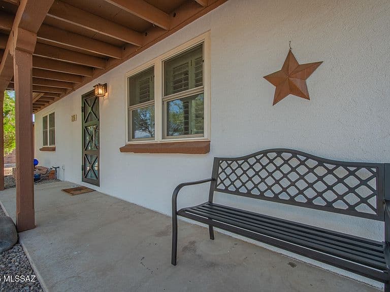 750 S Abrego Dr photo 4