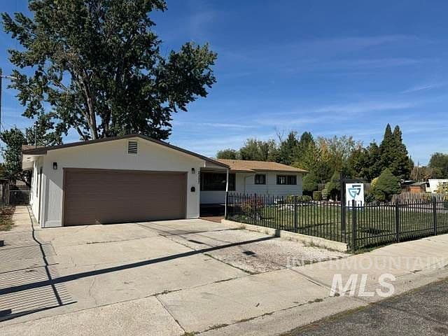 2307 S Columbus St photo 1