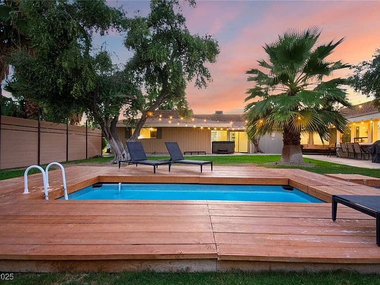 5710 Madre Mesa Dr photo 2