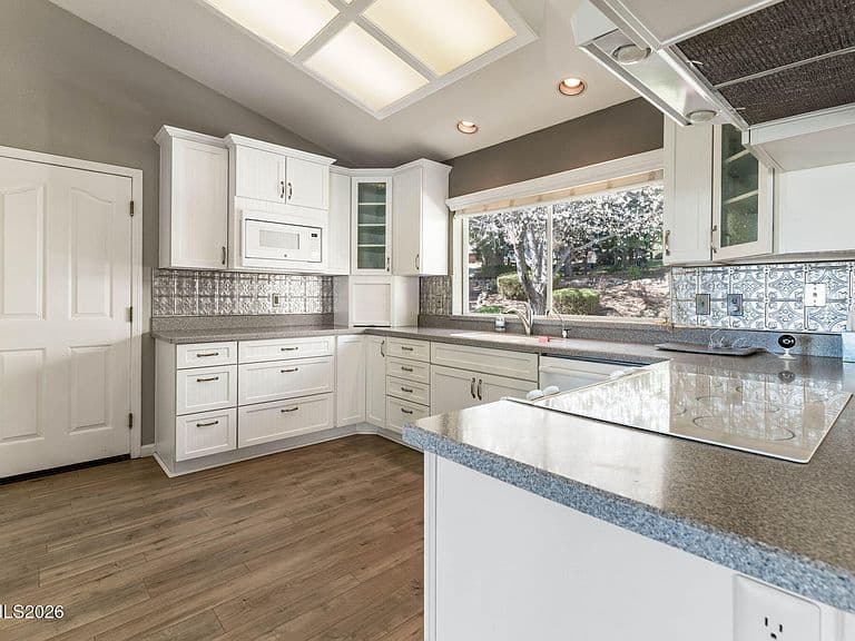 16 Woodstock Cir photo 5