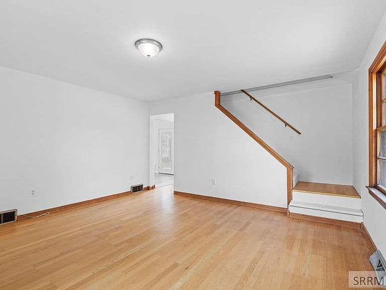 1425 Jefferson Ave photo 5