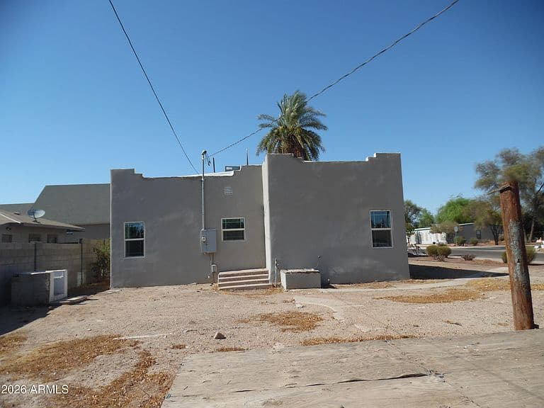 211 E EASON Avenue photo 5