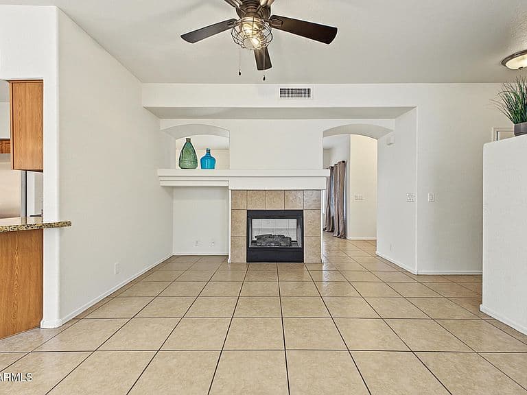 856 S PLEASANT Drive photo 4