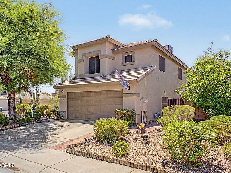 17202 N 40TH Place photo 1