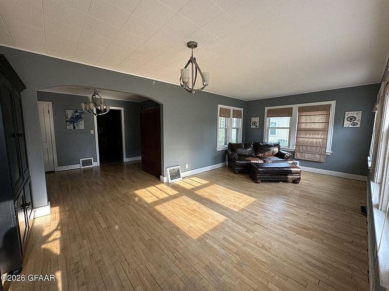 207 N Berg St photo 2