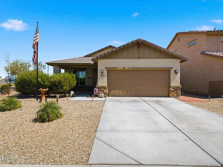 17970 W MONTE LINDO Lane photo 1