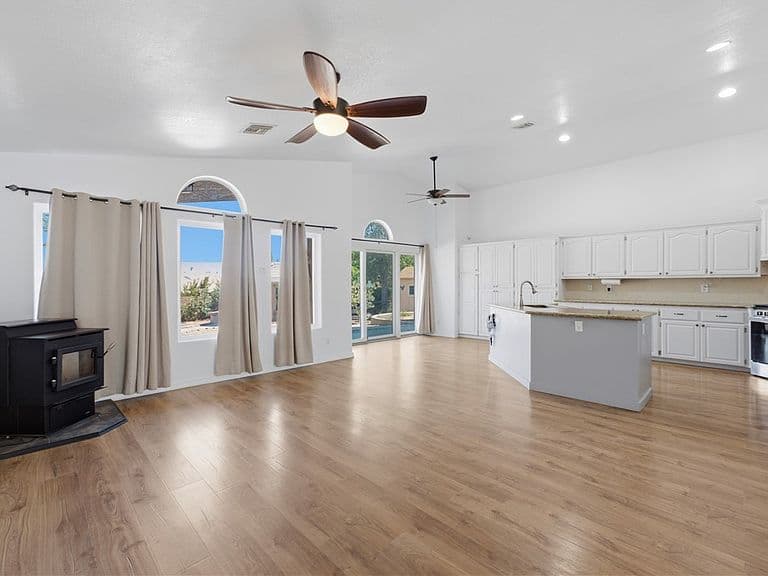 1149 Mountain Trail Road photo 2