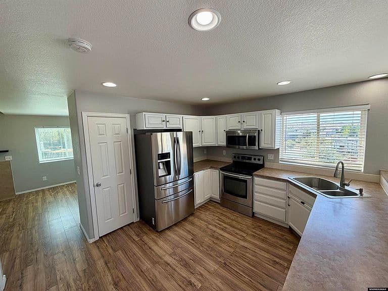 3500 White Mountain Blvd photo 5